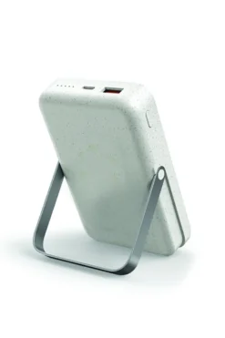 Alternative view of Bamboo Power Charger